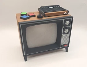 Retro 1970s-80s TV with Atari Video Game System Miniature Diorama - Picture 1 of 2