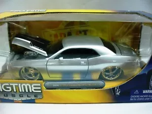 WOW EXTREMADAMENTE RARO Dodge Challenger 6.1 Hemi 2006 plateado negro BMT 1:24 Jada - Imagen 1 de 9