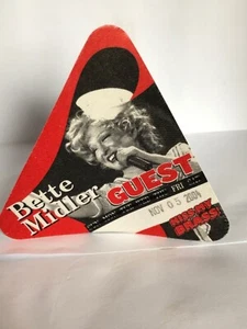 Bette Midler Backstage Pass 05.11.2004 The Palace of Auburn Hills Kiss My Brass - Bild 1 von 2