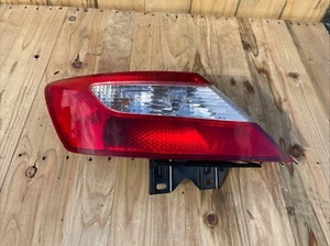 2006-2011 HONDA CIVIC COUPE DRIVER SIDE REAR TAIL LIGHT With Bracket H78 - Picture 1 of 9