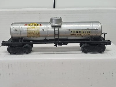 LIONEL POSTWAR O GAUGE 2555 SUNOCO SINGLE DOME TANK CAR ... - Image 1 of 4