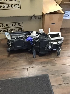 Toyota Supra MK4 JDM RHD ОВК в сборе с воздуховодом под приборную панель - Изображение 1 из 2