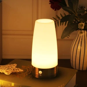 Retro LED Nachtlicht für Zuhause, kleine Lampe mit kabellosem PIR LED Bewegungsmelder... - Bild 1 von 7