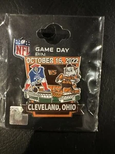 New England Patriots VS Cleveland Browns GAME DAY PIN 10/16/2022 NEW - Picture 1 of 2