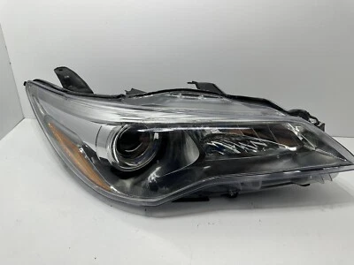 Faro halógeno derecho pasajero Toyota Camry 2015 2016 2017 de Tyc 77 Foto 1 de 4