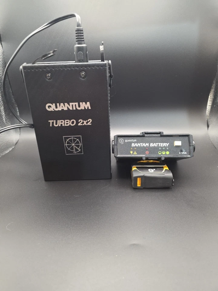 Quantum Turbo 2x2 com carregador e bateria Quantum Bantam sem carregador apenas peças - Imagem 1 de 4