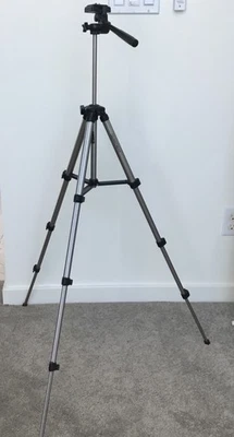 Quantaray Fold Up Compact Aluminum Tripod Extends 15-42 Travel - Image 1 of 4