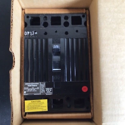 GE TEB132015 3-Pole 15Amp Circuit Breaker NOS - Image 1 of 4
