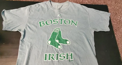 1 of a kind Boston Irish Red Sox T Shirt Super Soft M Adult Green  MLB Baseball Cover