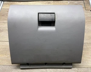 04-12 Chevy Chevrolet Colorado GMC Canyon Glove Box Gray OEM With Latch - Picture 1 of 6