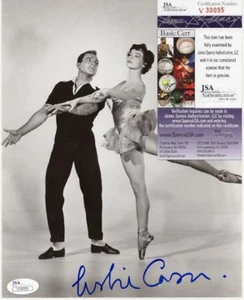 LESLIE CARON AN AMERICAN IN PARIS ACTRESS SIGNED AUTO 8X10 PHOTO JSA V30095 - Picture 1 of 1