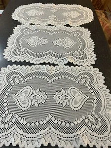Set of Three Heritage Lace Placemats 13" X 19" Heart & Rose Motif Romantic - Picture 1 of 3