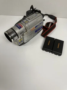 JVC GR-SXM730 GR-SXM730U Super VHS Camcorder - Picture 1 of 3