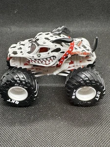 Sale Monster Mutt Dalmation RARE Ruff Crowd Series 29 Monster Jam Monstertruck - Bild 1 von 3