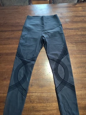 Fanka Body Sculpt Leggings Womens Medium M Black Gym Compression 7/8 Leggings - Image 1 of 3