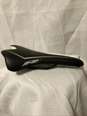 Sillín Bontrager Inform R1 146 mm ancho blanco riel cromoly excelente estado Foto 1 de 4