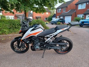 KTM Duke 390 2023 2,700 miles Excellent + Many Extras - Picture 1 of 7