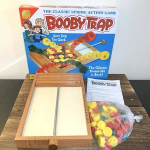 Booby Trap Spring Action Game By Cheatwell Games 2011 Complete - Picture 1 of 7