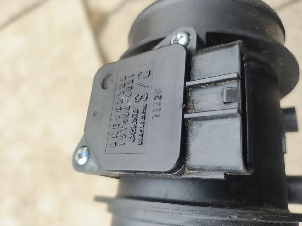 Denso Mass Air Flow Sensor 197400-4010 3P20 Auto Replacement Part  Jaguar xjr - Image 1 of 3
