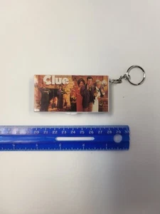 Vintage Hasbro Clue Mini Travel Board Game Keychain 1998 - Picture 1 of 7