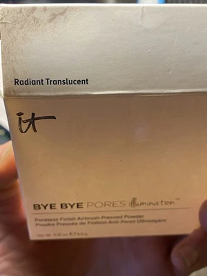 IT Bye Bye Pores Radiant Translucent  - Image 1 of 4
