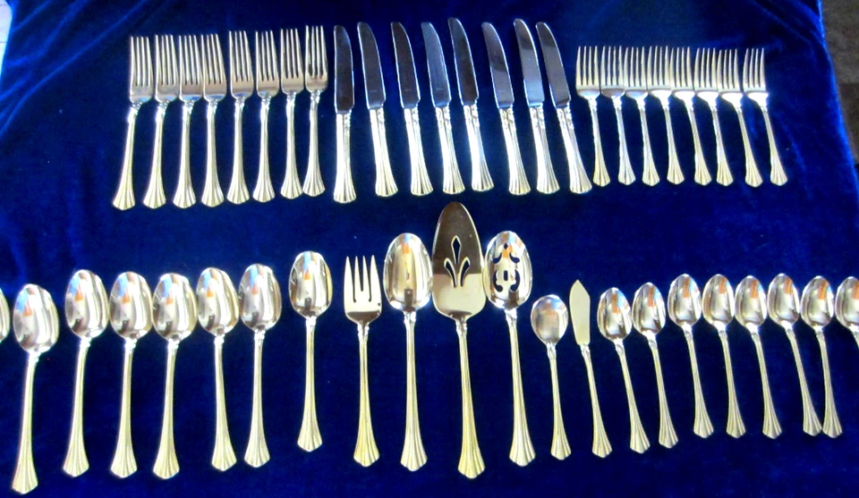 Service For 8 Gold Plated Flatware TOWLE SUPREME CUTLERY Classic Plume 46 pieces - Image 1 of 4