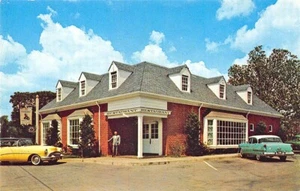 Williamsburg VA Lafayette Seafood House Restaurant Old Cars Postcard - Photo 1 sur 2