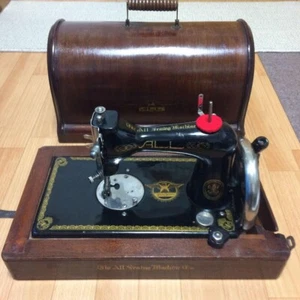 Rare Showa Retro Hand-Crank Antique Sewing Machine Height 28 cm width 37 cm - Picture 1 of 7