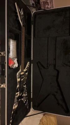 Dean Dime O Flage ML y estuche rígido Foto 1 de 4