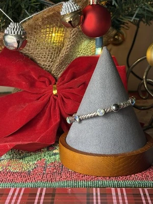 Brazalete estación cristal cuerda tono plata Brighton Foto 1 de 2