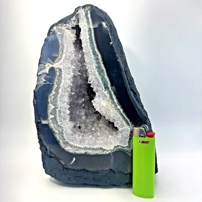 Linda torre de igreja geodo catedral cristal ametista brasileira 8-3/4" de altura - Imagem 1 de 4