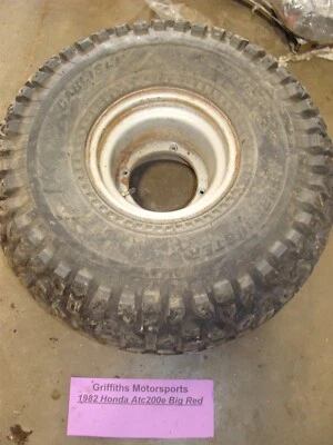 Honda ATC200E 1982 Big Red llanta OEM con neumático Carlisle domador de césped 25x12-9 Foto 1 de 4