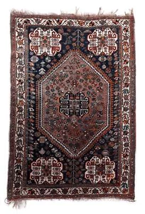 Handmade Vintage Persian Shiraaz Rug 4.8' x 6.8' (149cm x 208cm), 1940s - 1C1087 - Picture 1 of 10