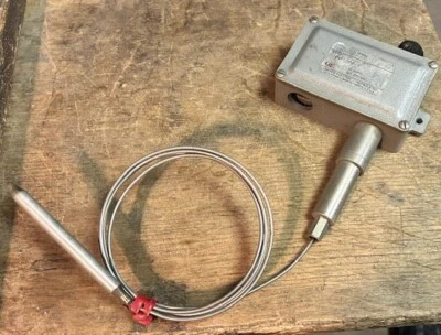 *NEW* UNITED ELECTRIC E5-84B TEMPERATURE SWITCH E584B - Image 1 of 3