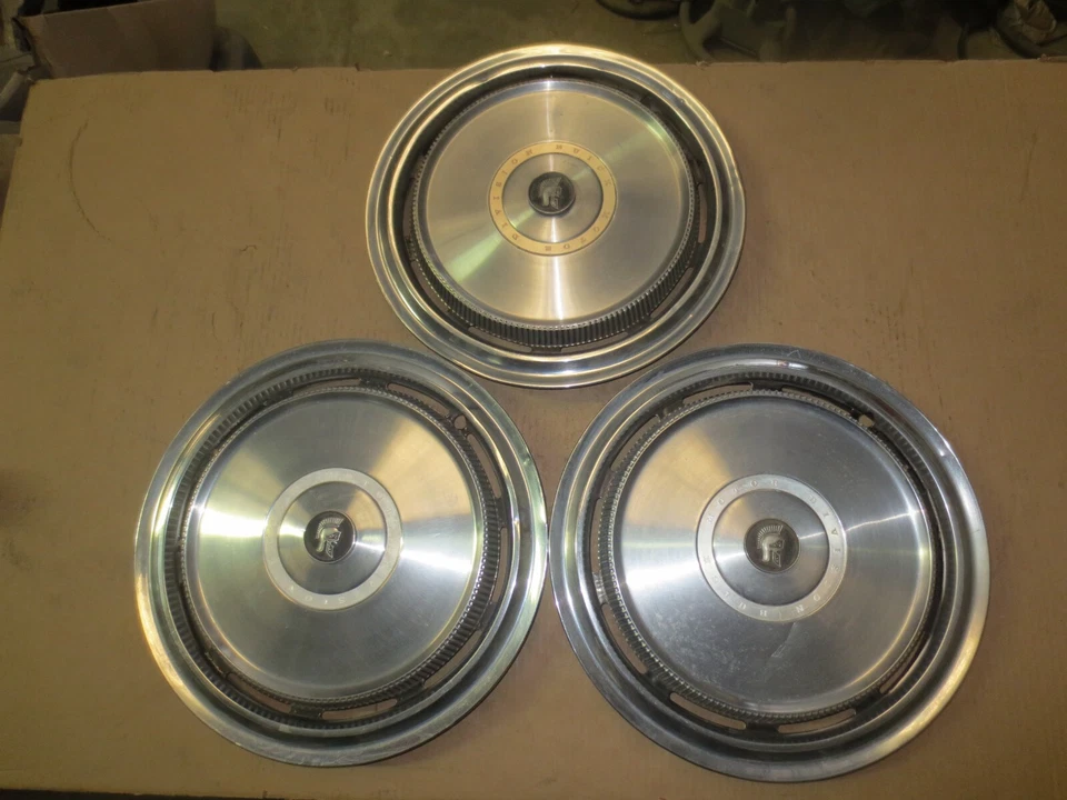 Колпак ступицы колпака обода колеса 71 72 73 Buick Centurion 15 дюймов от оригинального производителя б/у 1041 3 - Изображение 1 из 4