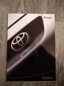 Folleto Toyota Celica MR2 Land Cruiser Amazon Colorado RAV4 Camry Yaris 1999 - Imagen 1 de 1