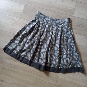 REISS Grey Swirl Print Silk Flared Skirt Knee Length Classic Smart Party UK12 - Picture 1 of 17