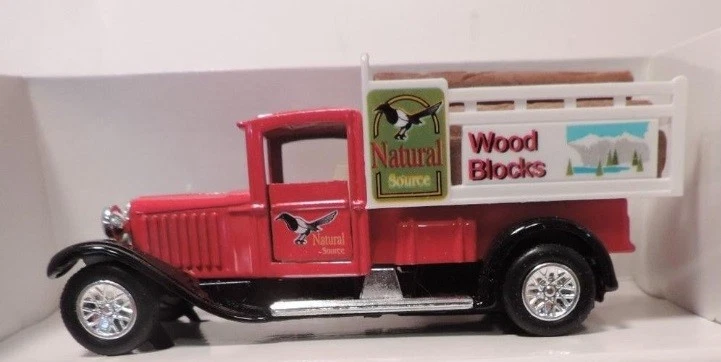 K-Line K-94439 1:43 Natural Source Wood Blocks Classic Truck - Image 1 of 1