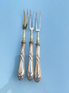 Jugendstil (Kreuzband) 800 er Silber, 3 Vorlegegabel Griffe Floral, 13 cm L - Picture 1 of 3