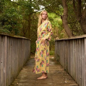 Tropical Sunshine Kimono – Cotton Robe for Beach & Lounge Vibes - Bild 1 von 5