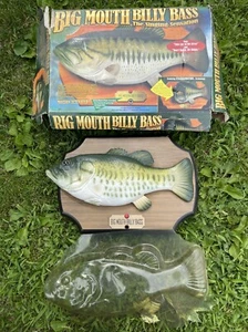 Big Mouth Billy Bass singing sensation take me to the river,don’t worry be happy - Picture 1 of 18