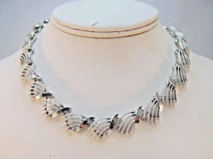 Collar Gargantilla Abstracta Texturizada Tono Plata Vintage Ajustable - Imagen 1 de 9