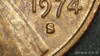 1974-S Lincoln Cent Penny 1C Coin, Repunched Mint Mark. Buy & get a free coin. - Image 1 of 3