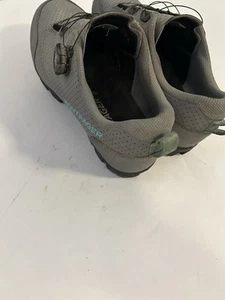 Bontrager Clipless Shoes And Cleats - Picture 1 of 7