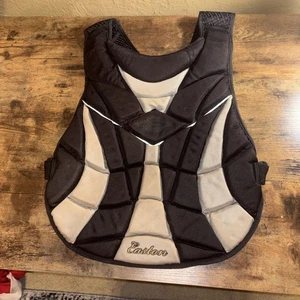Easton Fast Pitch Softball Chest Protector Great Shape Adult - Picture 1 of 11