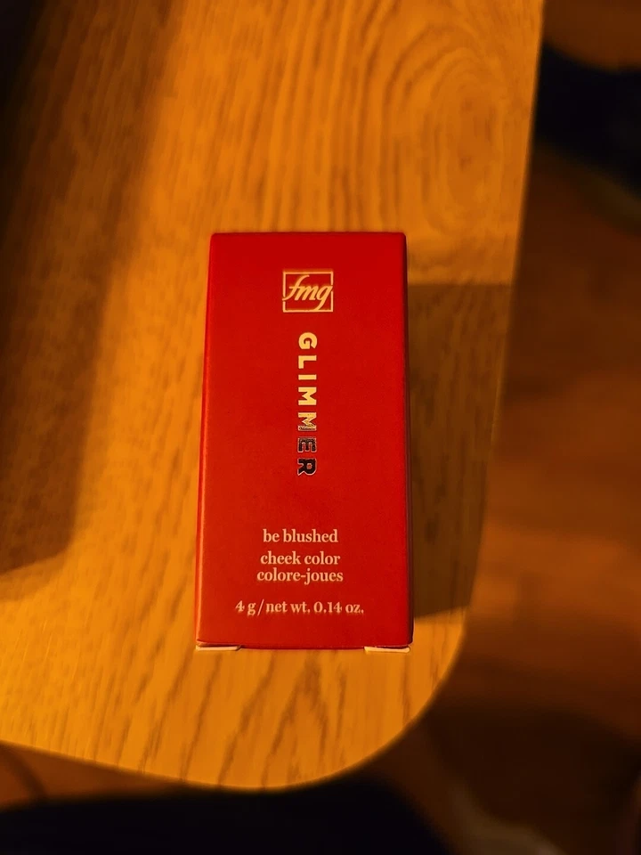 Avon fmg Glimmer Be Blushed Cheek Color Golden Rose .14 Oz Ship