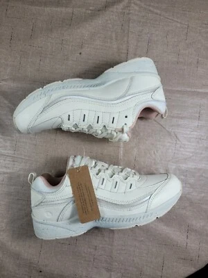 Easy Spirit Women's Size 5 M Eco Walk Run Sneaker Shoes Ivory -18 - Image 1 of 4