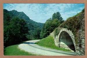 Chimney Tops Loop Overpass Transmountain Highway US 441 UNP Chrome Postcard - Picture 1 of 2