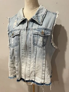 Womens Amethyst Jeans Distressed Denim Jean Vest Size 2X Short Waisted Ombré Zip - Picture 1 of 16