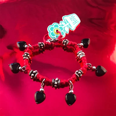 HOTI Cáñamo Hecho a Mano Rojo Negro I Corazón Rock Dije Pulsera Amor Metal Tachuelas Nuevo con Etiquetas  Foto 1 de 2